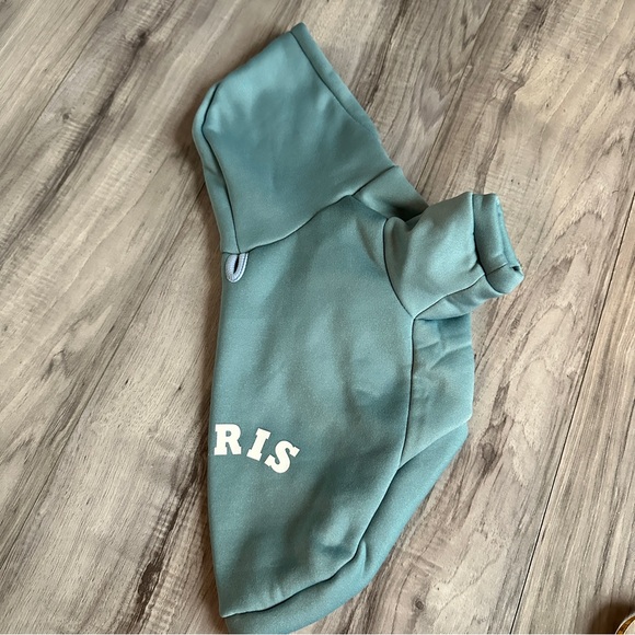 Dog one piece turquoise fleece hoodie.
Size small - Petcircle - Picture 3 of 10